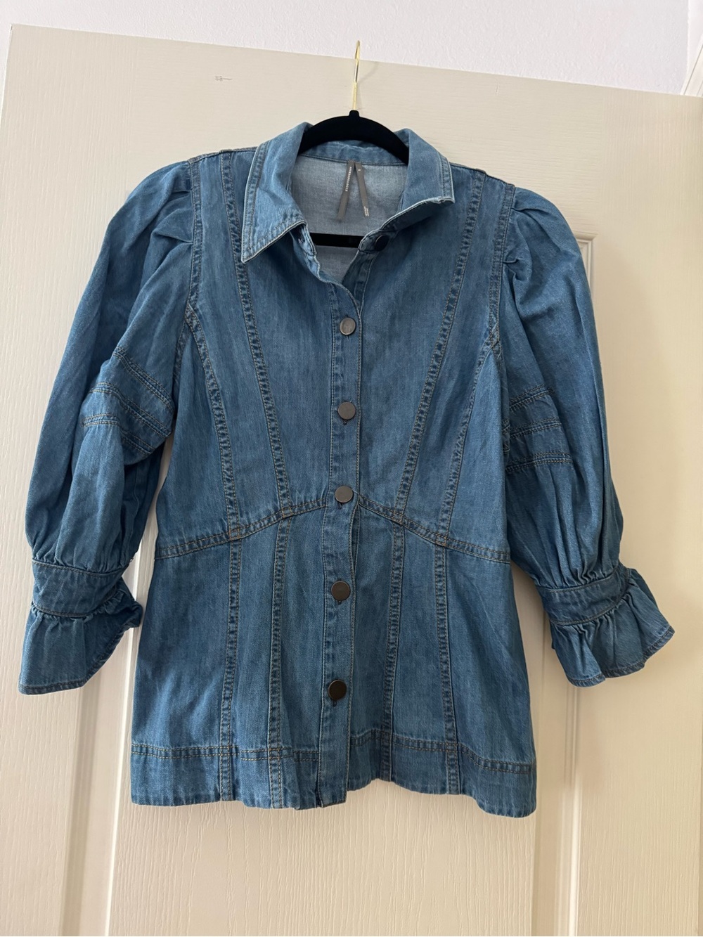 EUC Anthropologie Light Blue Denim shirt - Small - Picture 3 of 5